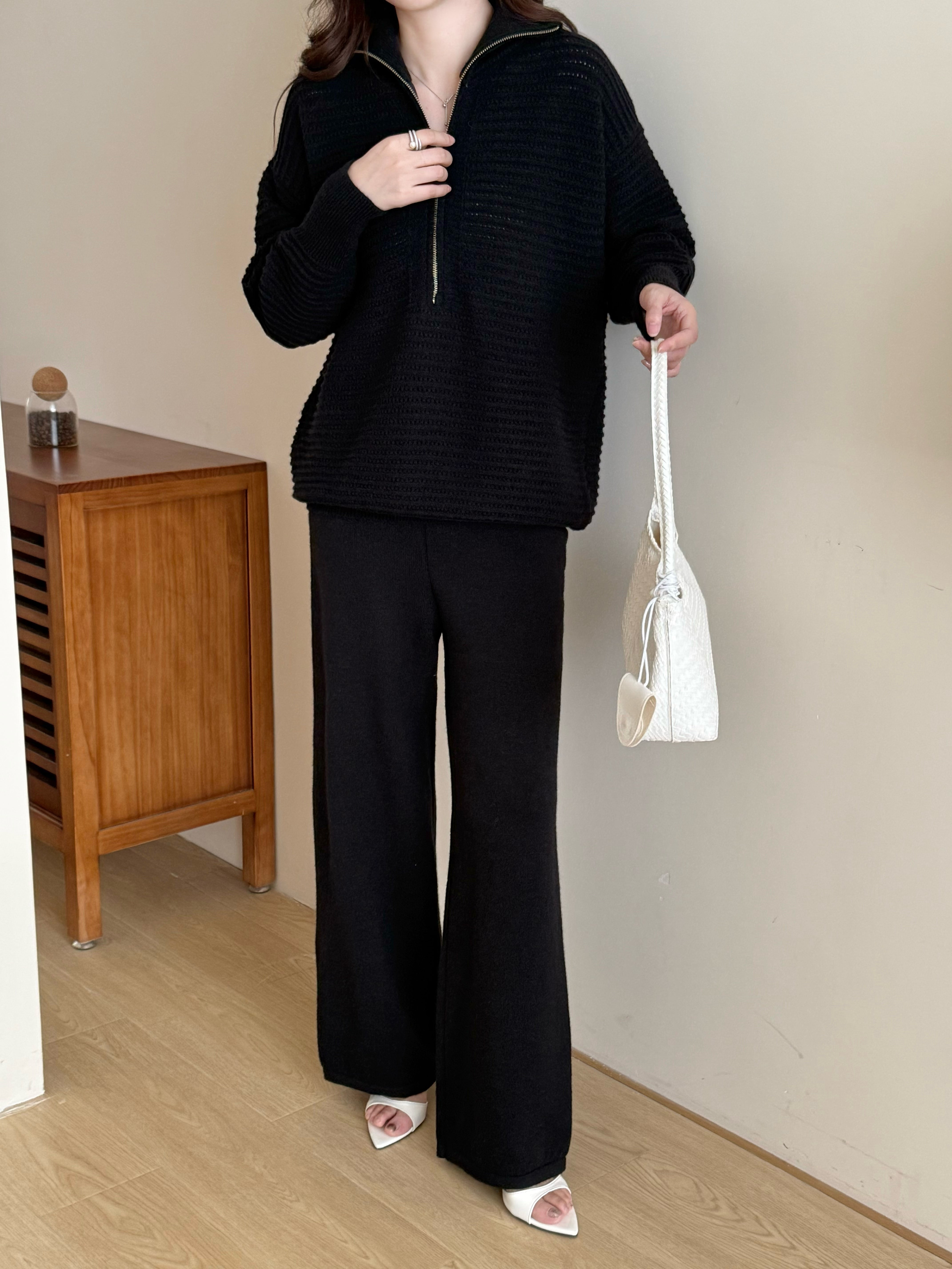 LOLO KNIT DETAIL SUIT BLACK