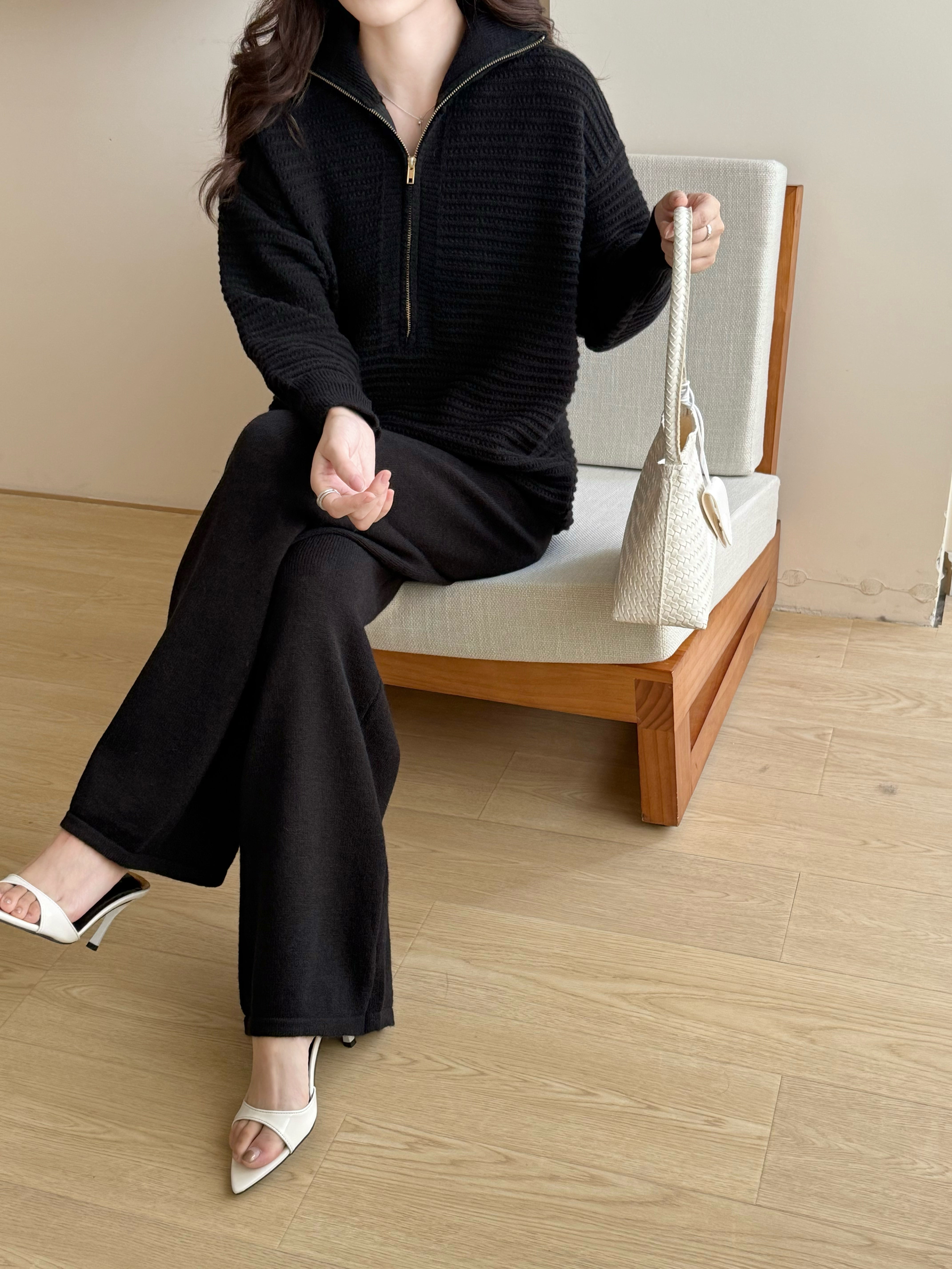 LOLO KNIT DETAIL SUIT BLACK