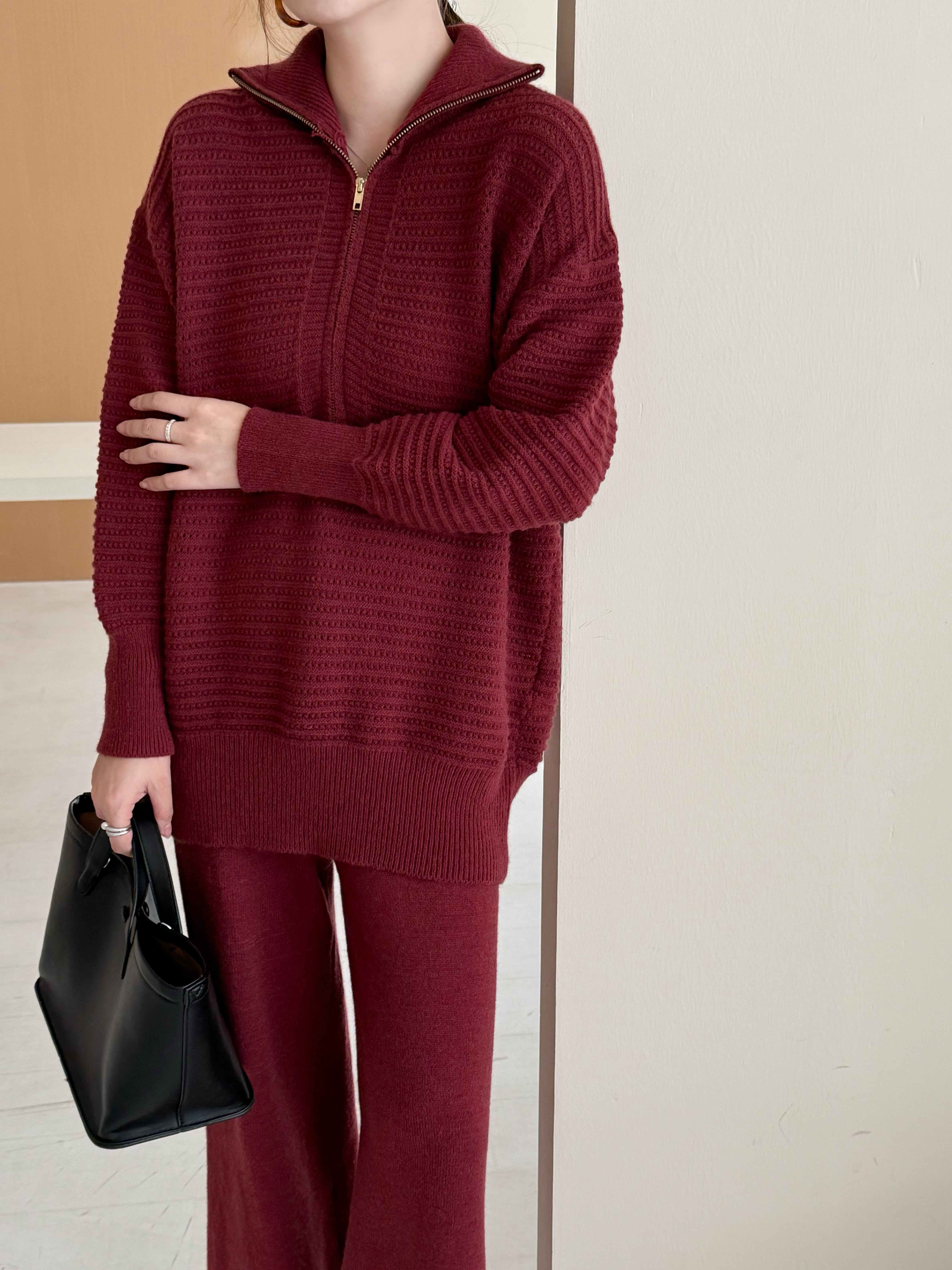 LOLO KNIT DETAIL SUIT CHERRY