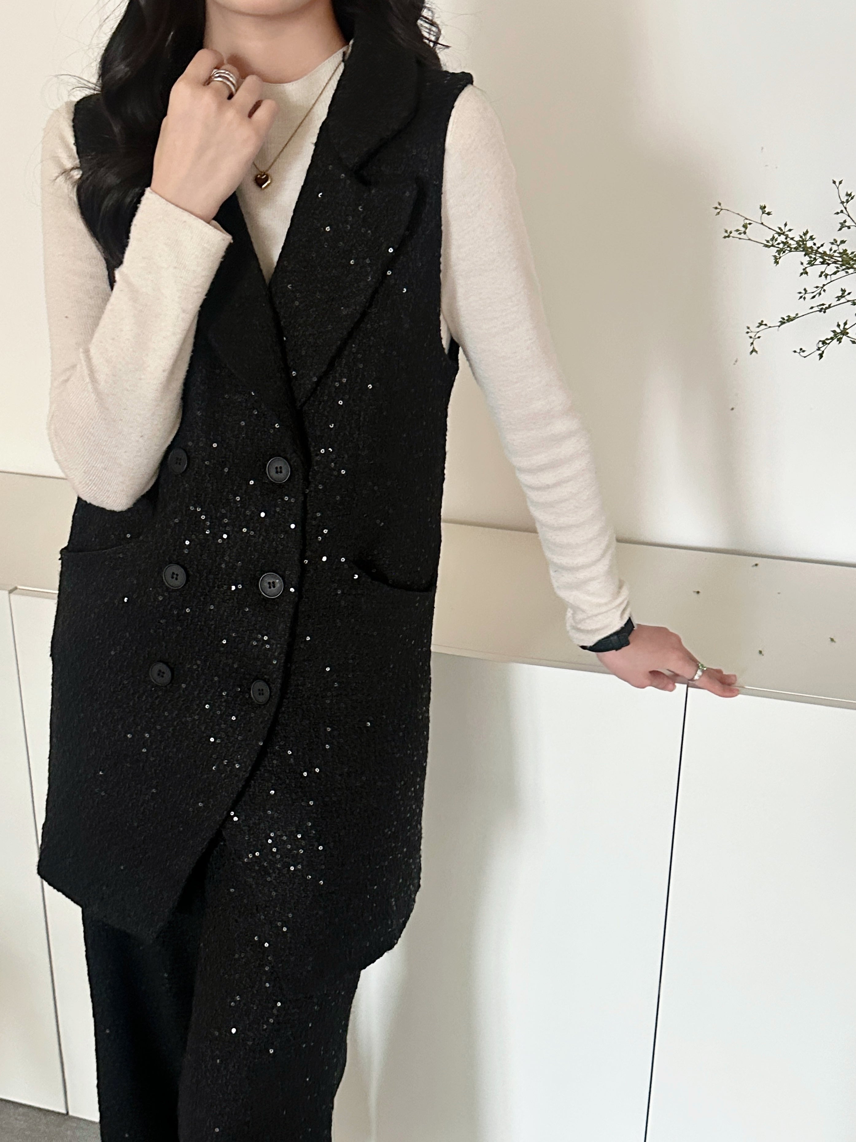 FIFI SLEEVELESS TWEED SUIT