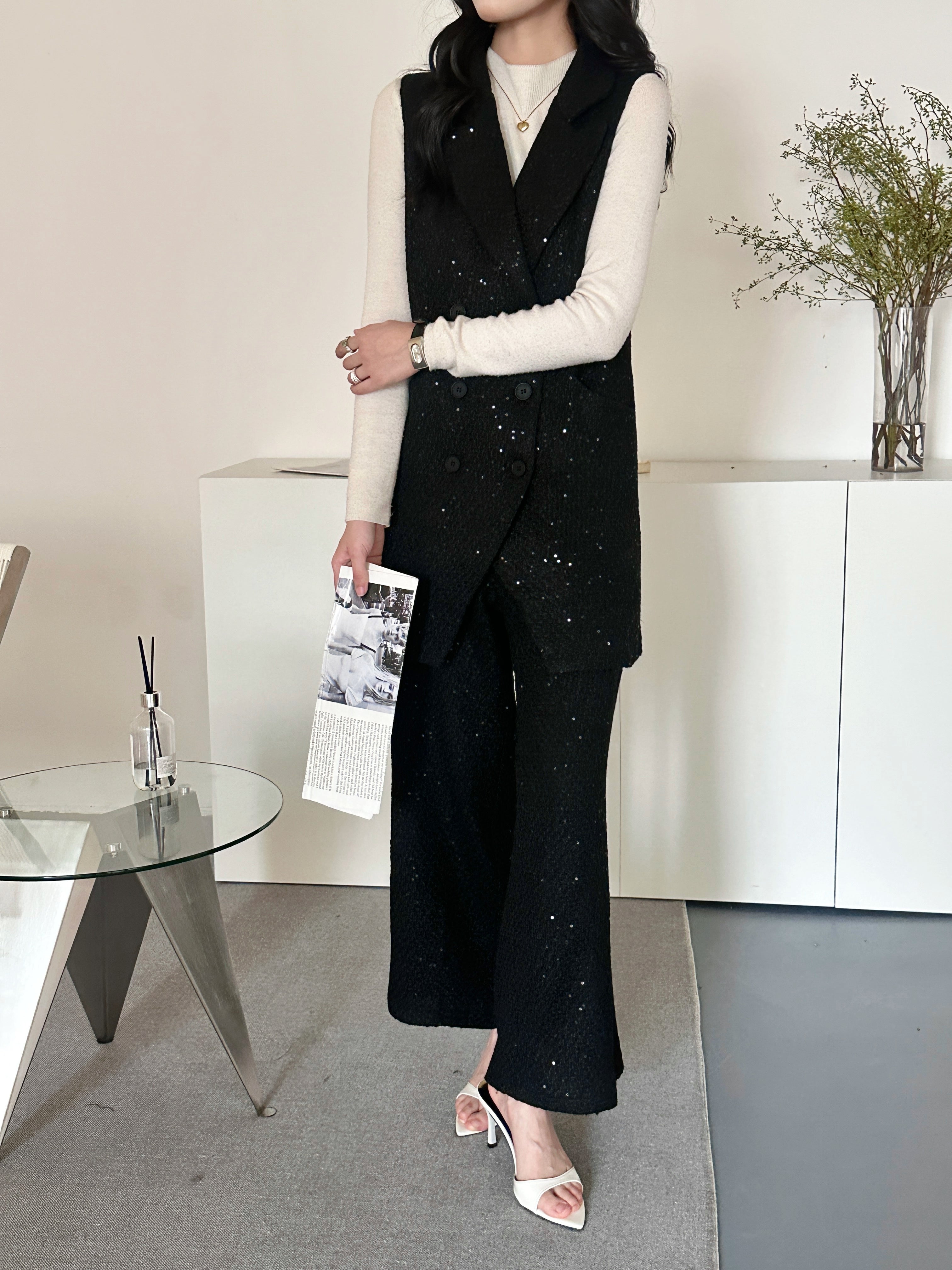 FIFI SLEEVELESS TWEED SUIT