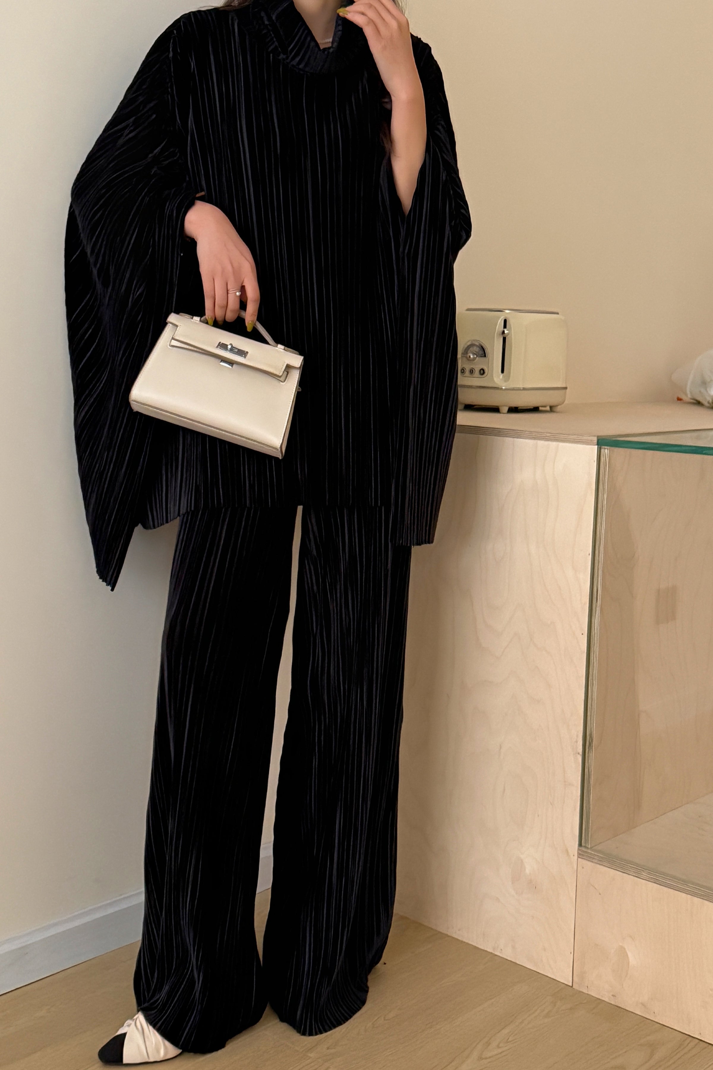 Oslo Black Velvet Pleated Suit