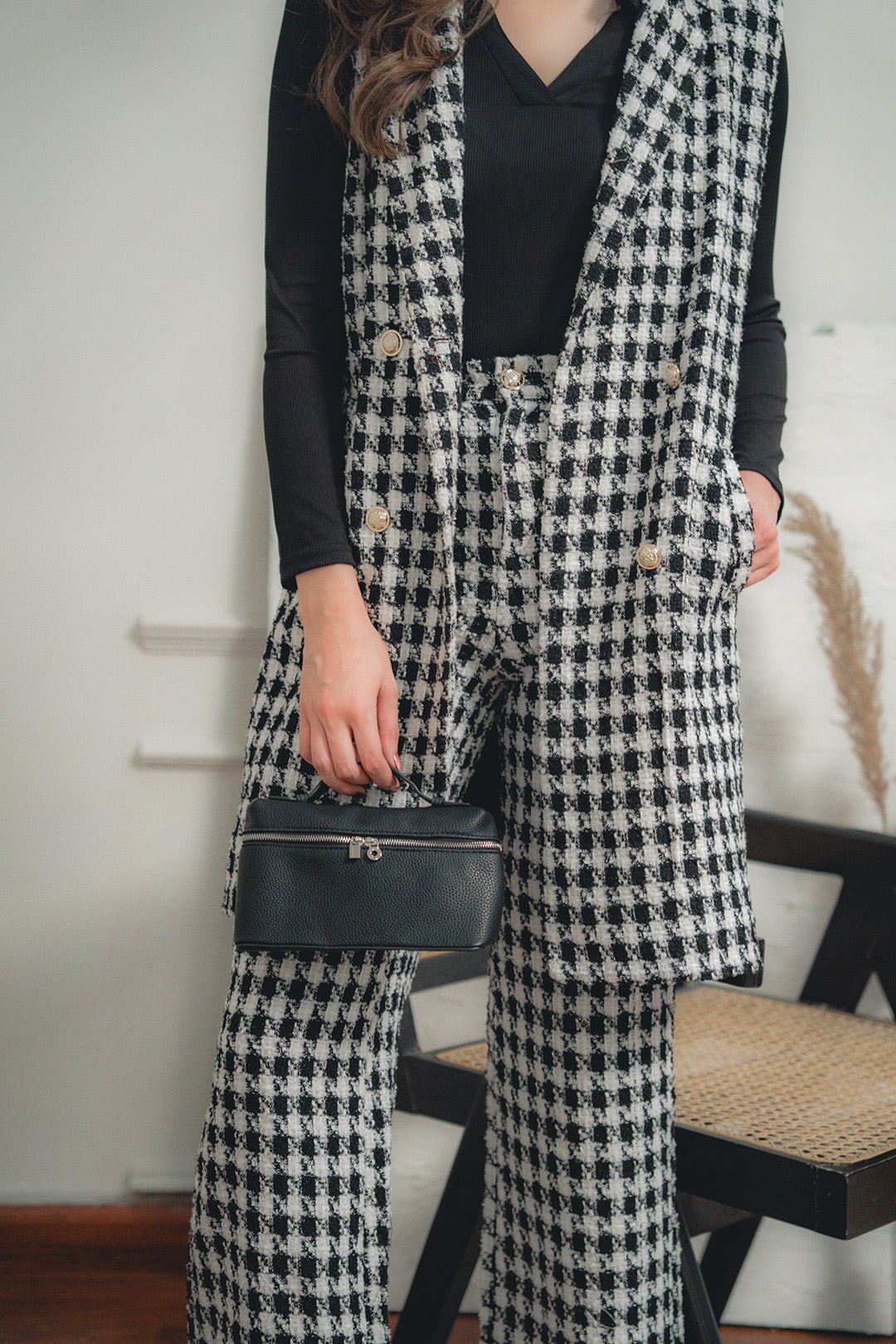 Viva Sleeveless Tweed Suit