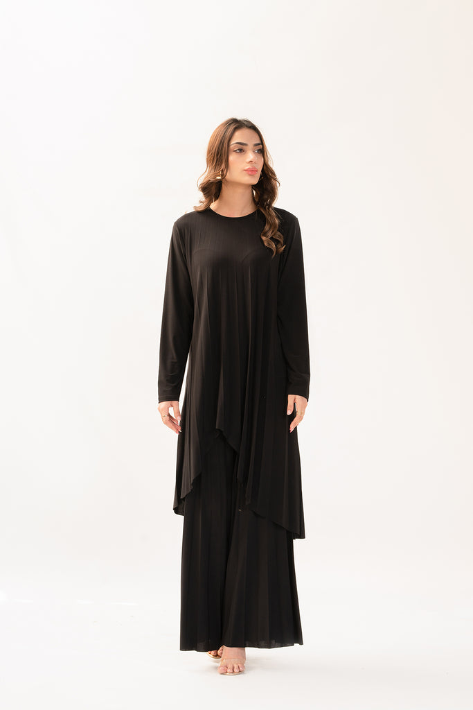 Melis Pleated With Long Asymmetrical Front Black