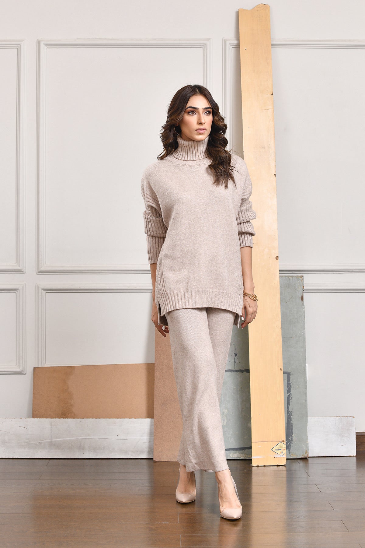 Nora Khaki High-neck Separates