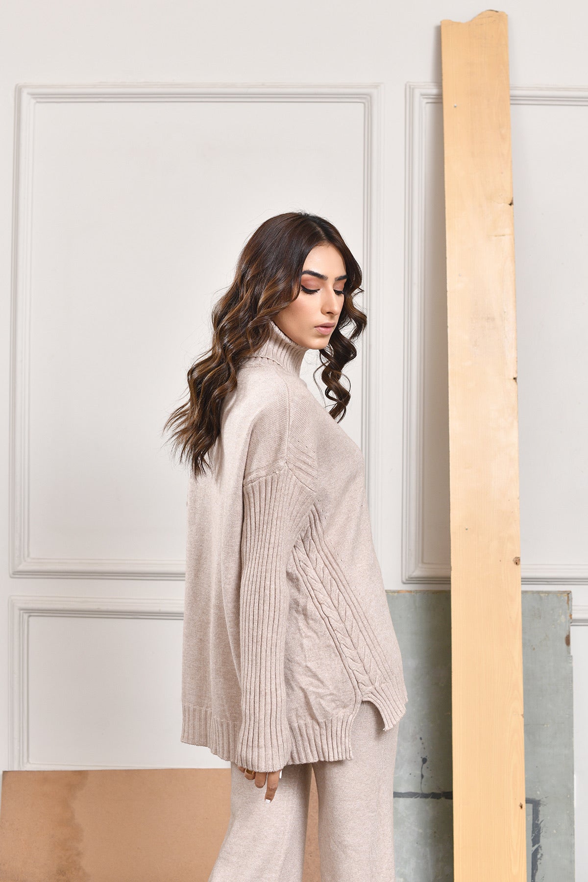 Nora Khaki High-neck Separates