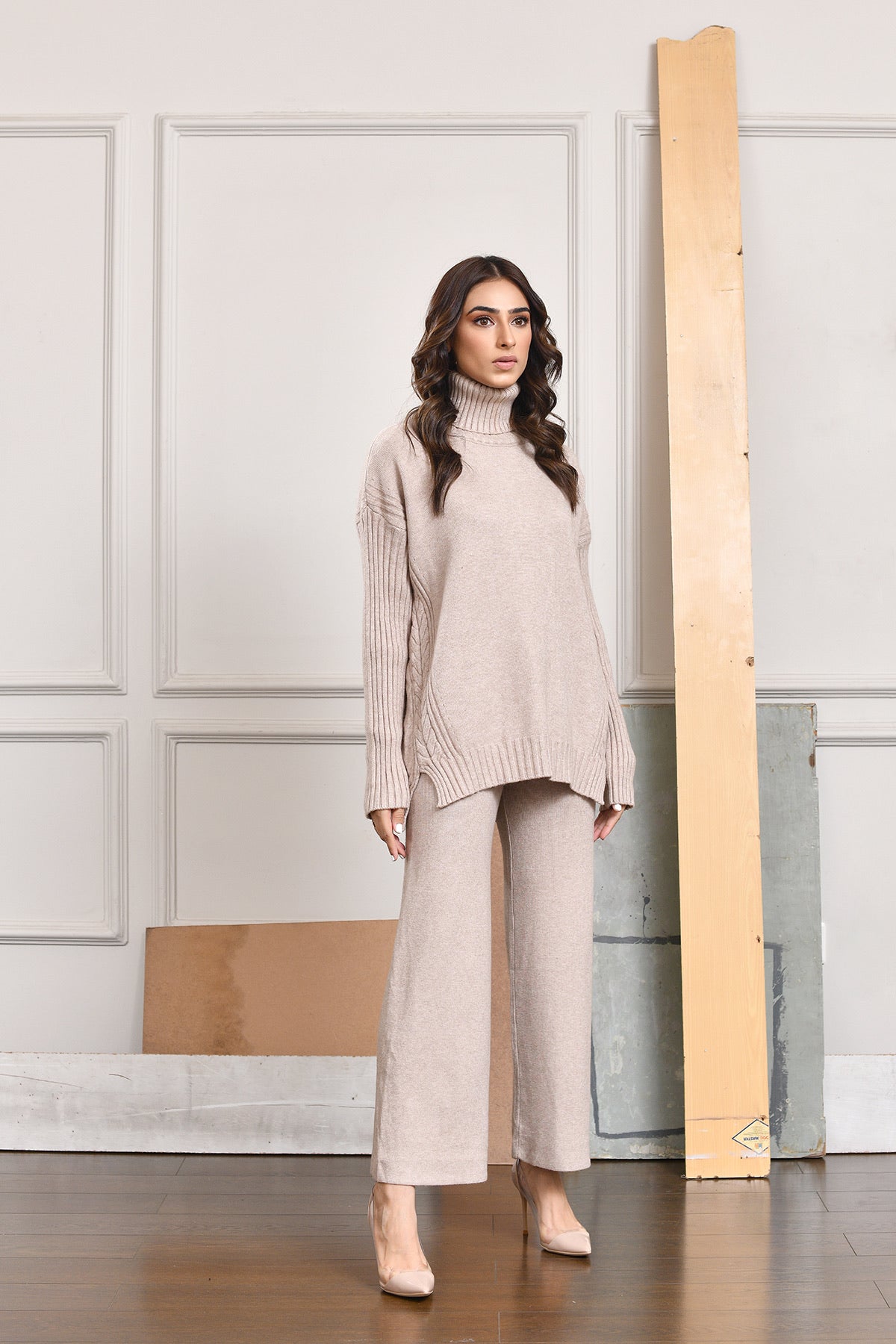Nora Khaki High-neck Separates