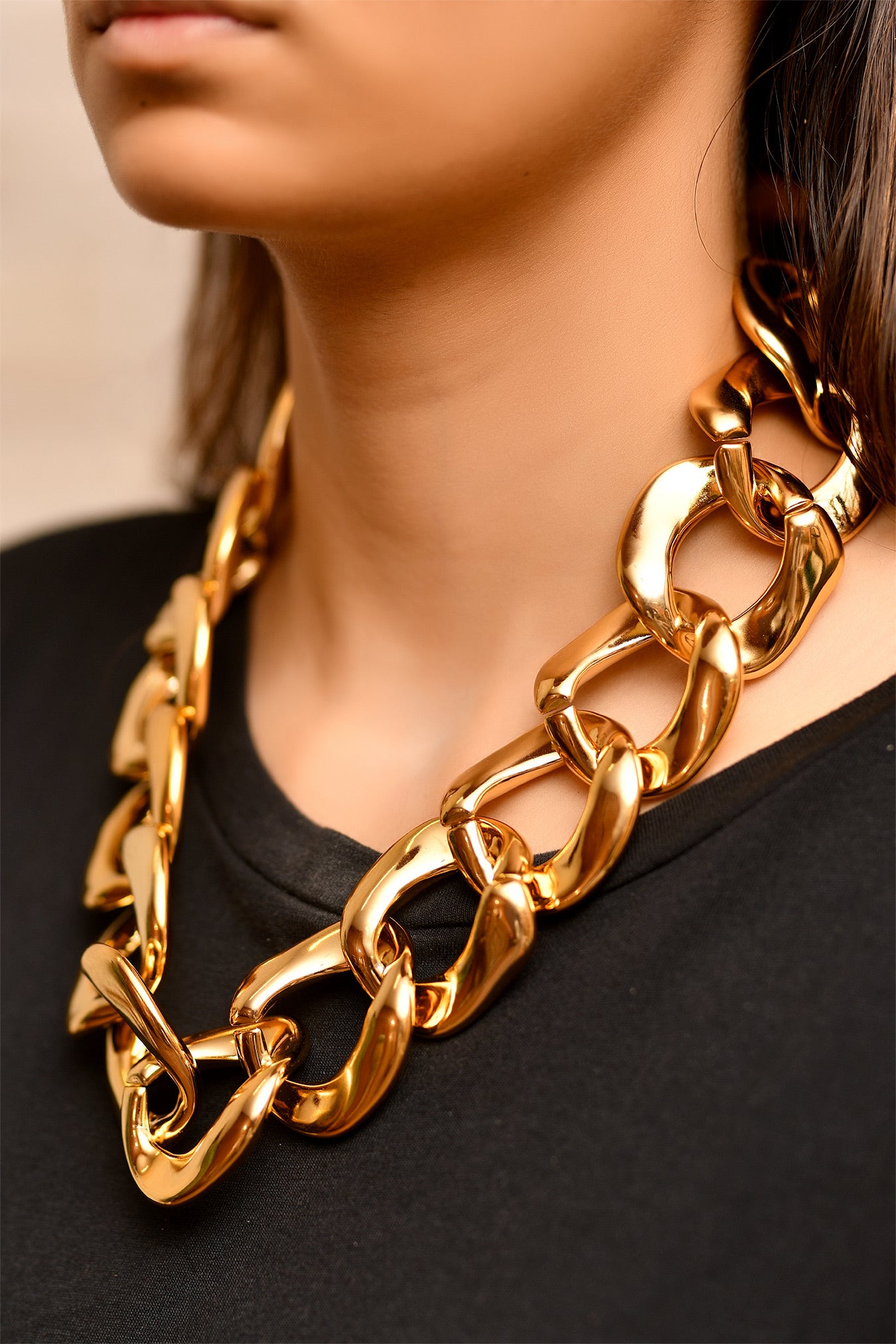 Chunky wide chain