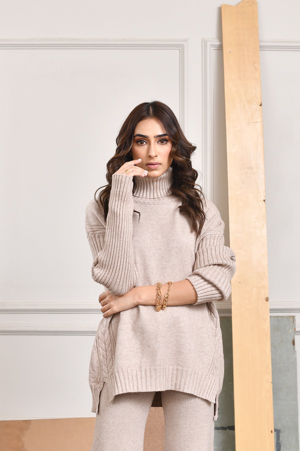 Nora Khaki High-neck Separates